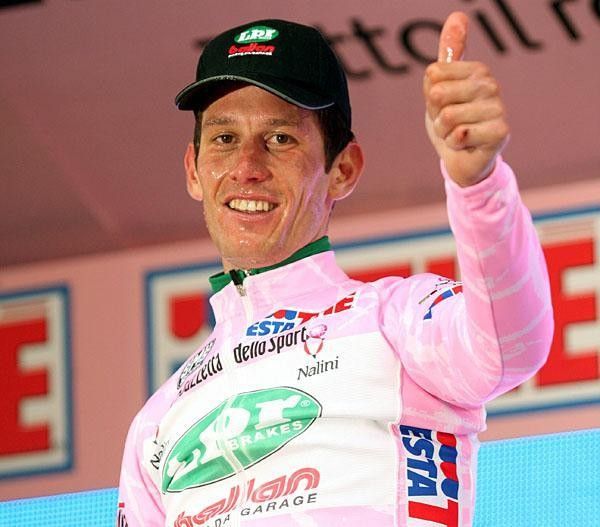 Bosisio was rewarded for his work with the maglia rosa by five seconds.