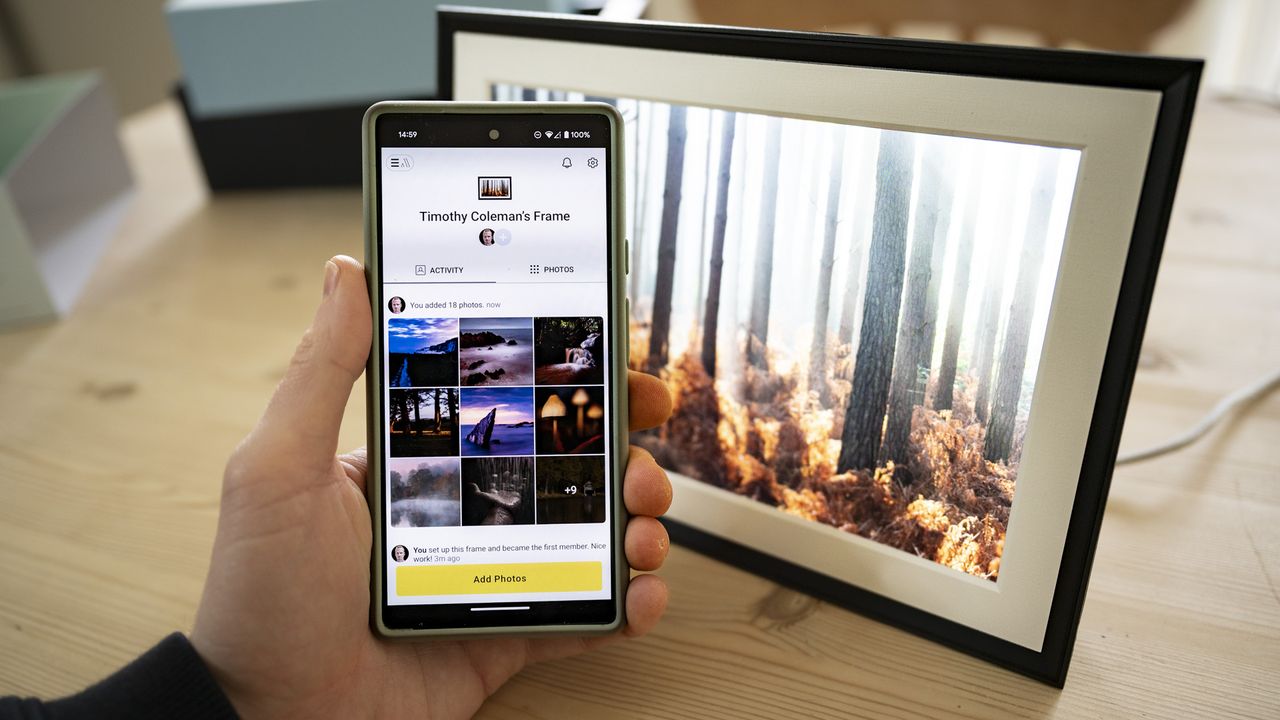 Aura's digital frame app