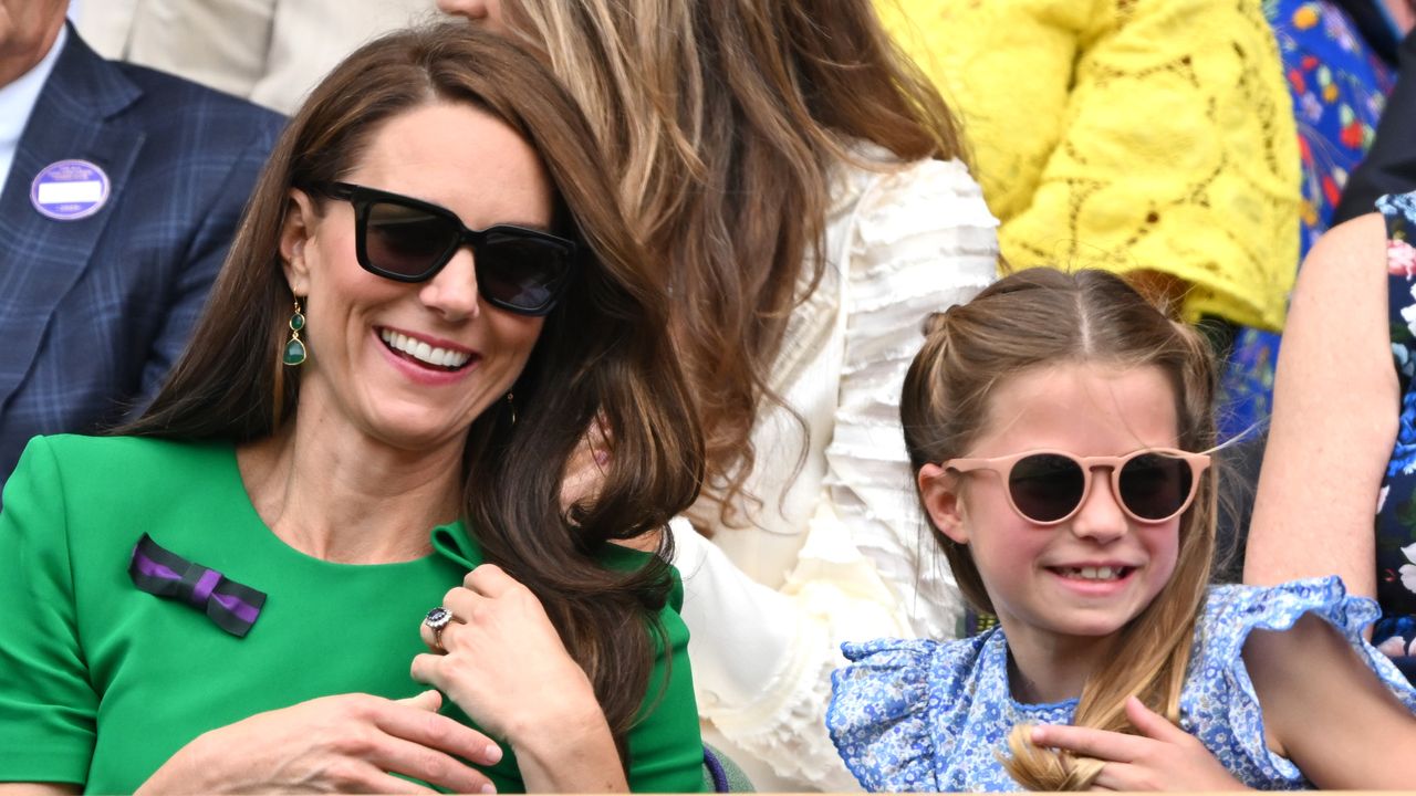  Catherine, Princess of Wales and Princess Charlotte of Wales watch Carlos Alcaraz vs Novak Djokovic in the Wimbledon 2023 men&#039;s final on Centre Court during day fourteen of the Wimbledon Tennis Championships at the All England Lawn Tennis and Croquet Club on July 16, 2023 in London, England. 