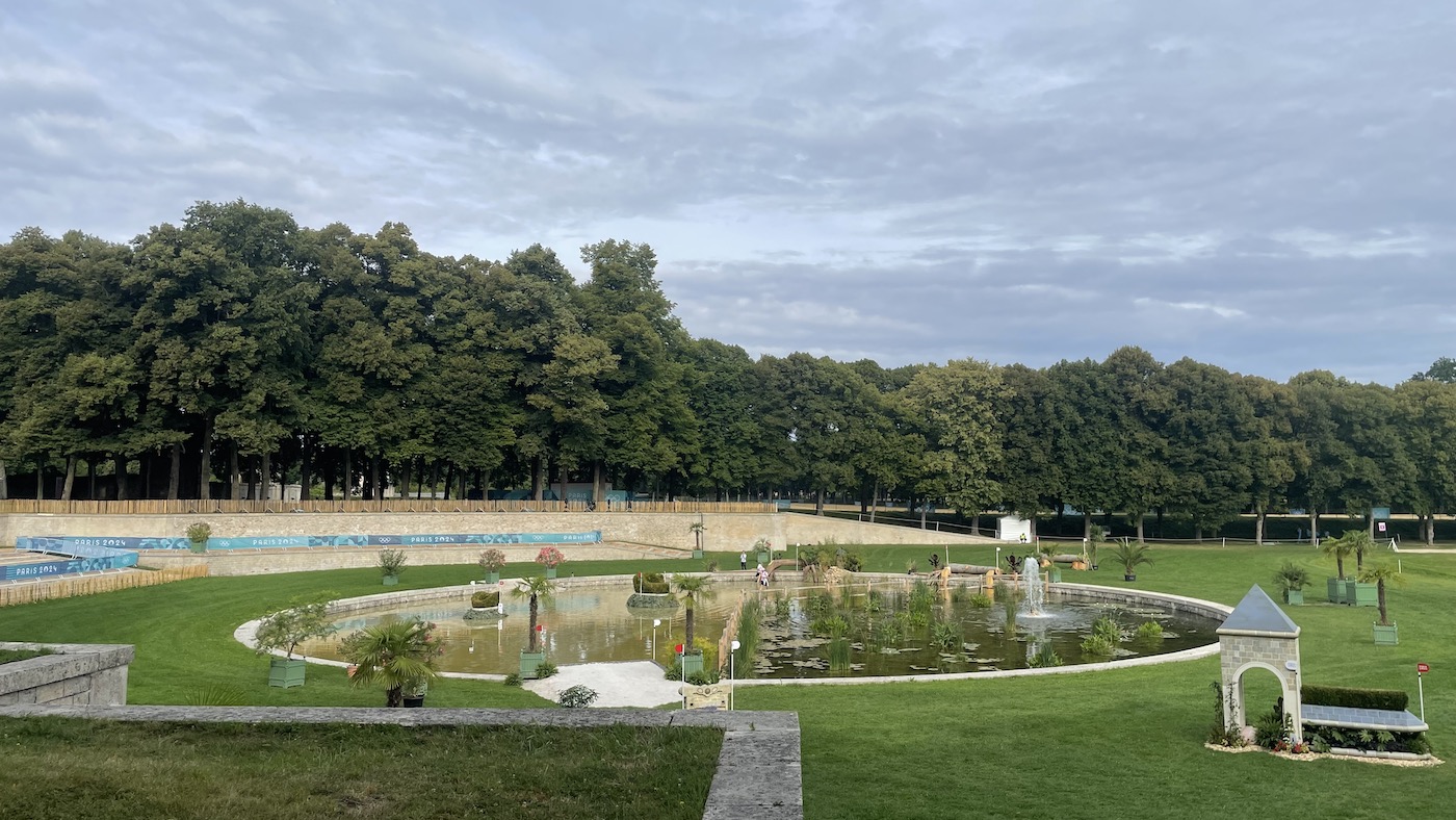 The Menagerie pond in versailles