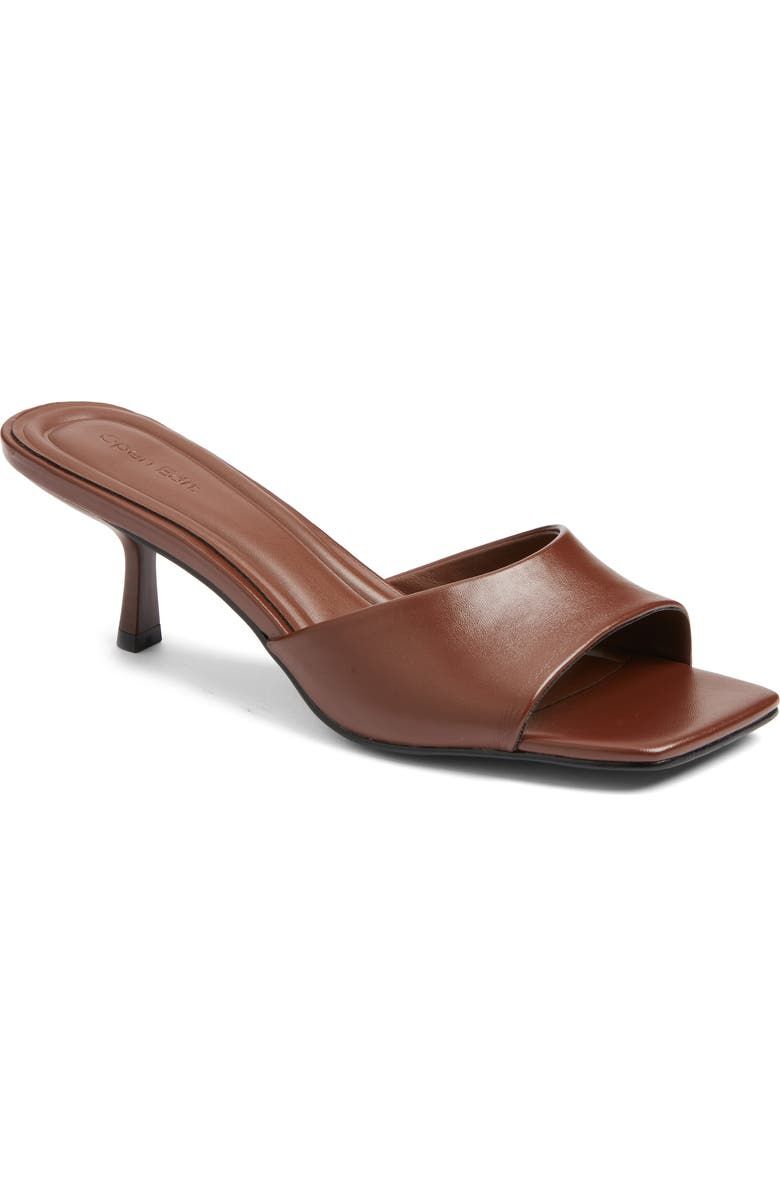 Charlie Sandal