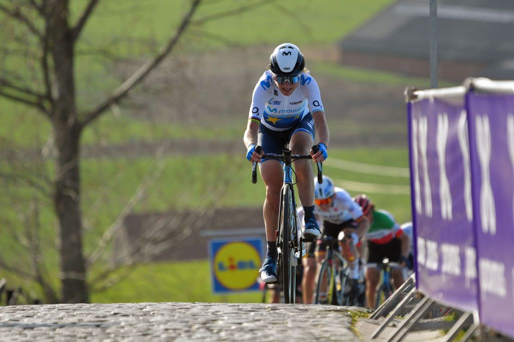 OUDENAARDE BELGIUM APRIL 04 Annemiek Van Vleuten of Netherlands and Movistar Team Women during the 18th Ronde van Vlaanderen Tour of Flanders 2021 Womens Elite a 1524km race frim Oudenaarde to Oudenaarde Attack Breakaway Paterberg Cobblestones sector RVV21 rondevanvlaanderen tourofflanders UCIWWT on April 04 2021 in Oudenaarde Belgium Photo by Luc ClaessenGetty Images