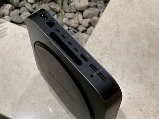 Mac mini 2018 Hero Ports