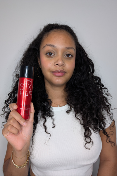 Photos of tester Shauna Beni-Haynes before and after using the SexyHair Dry Shampoo
