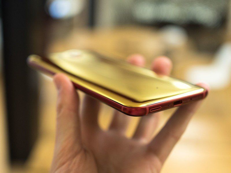 HTC U11 red