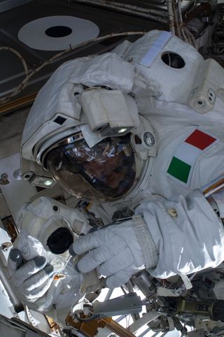 Parmitano Reports Water Floating in Helmet During Spacewalk