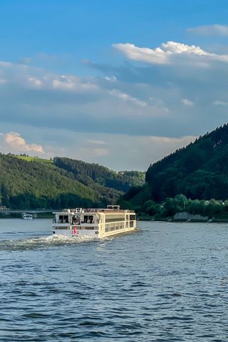 River cruise