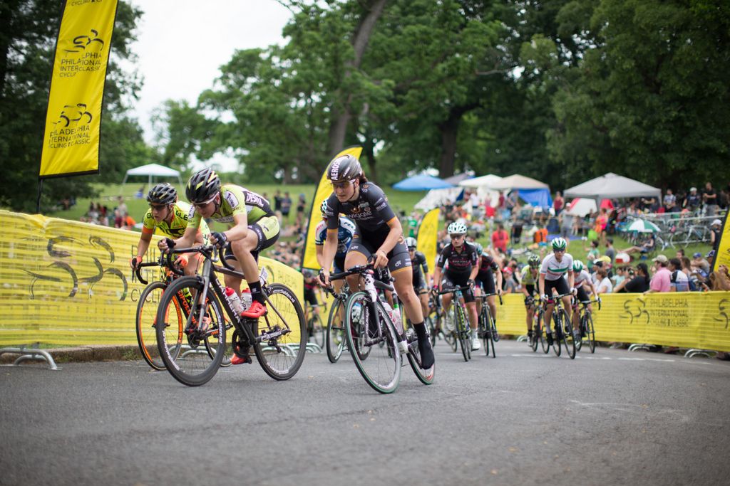 Elisa Longo Borghini (Wiggle High5) riding up Lemon Hill