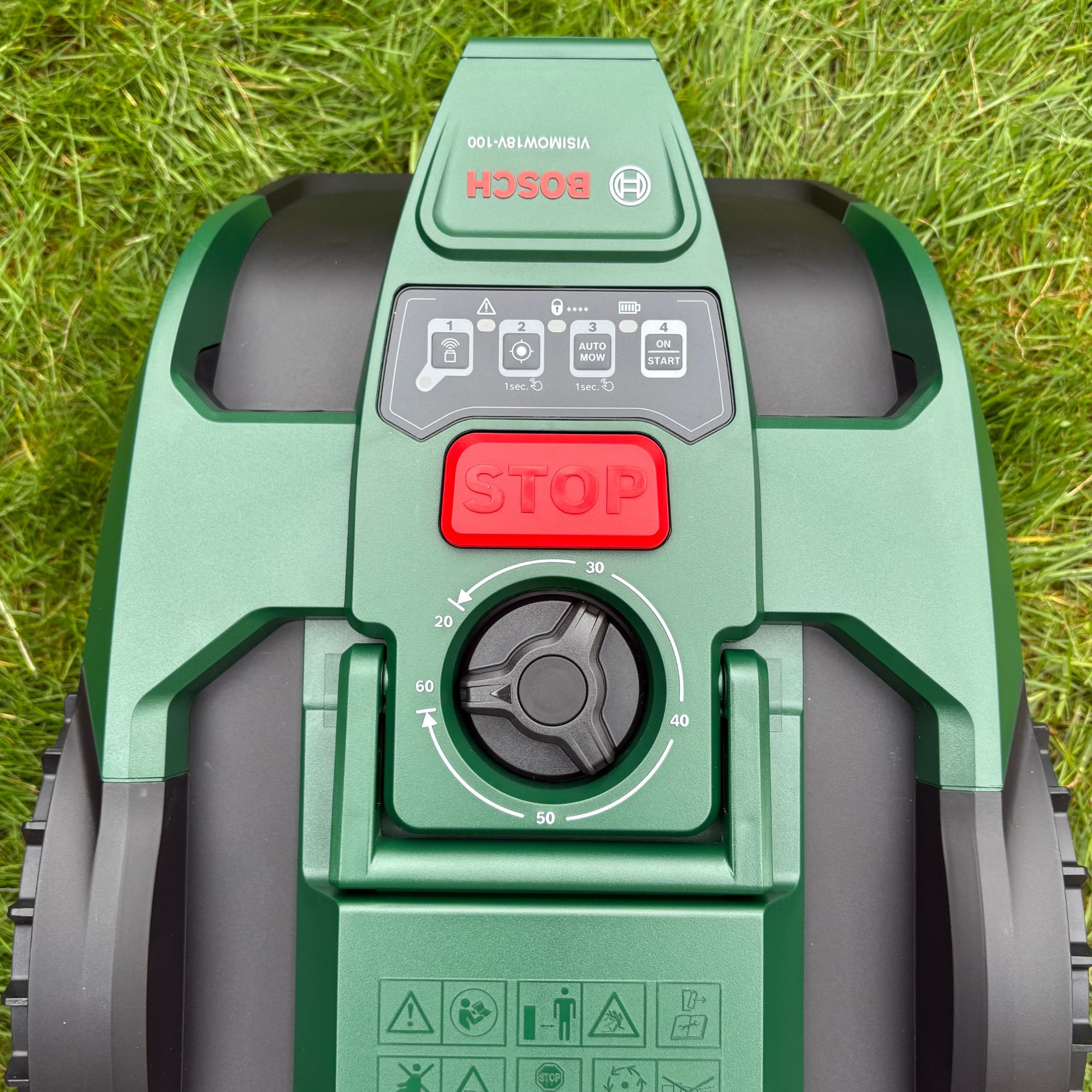 Bosch VISIMOW18V-100 Robot Lawn Mower buttons