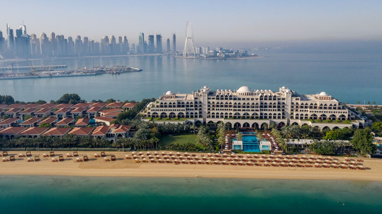 Jumeirah Zabeel Saray is located on the West Crescent of the Palm