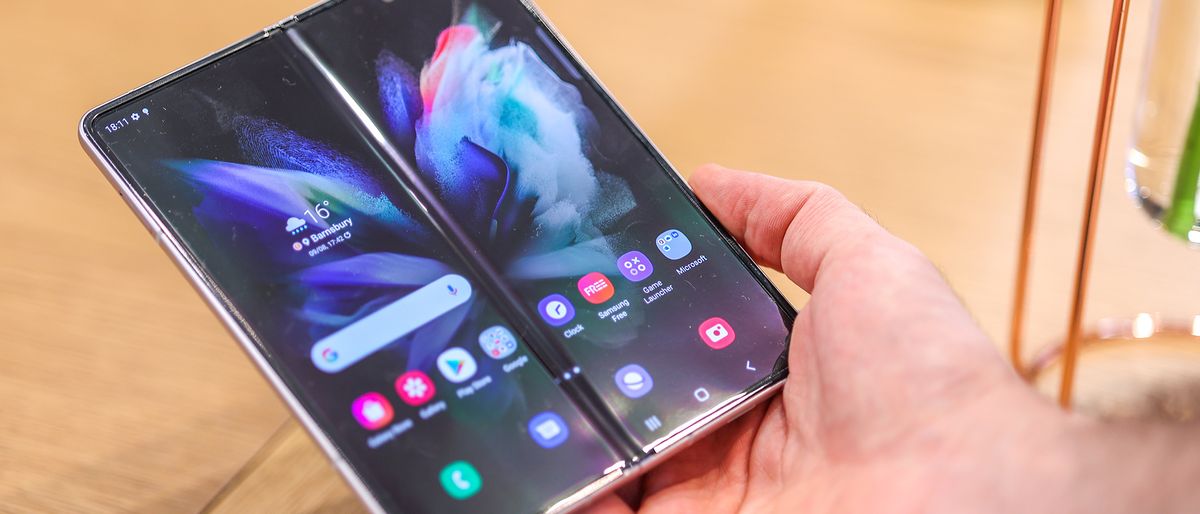 Samsung Galaxy Z Fold 3