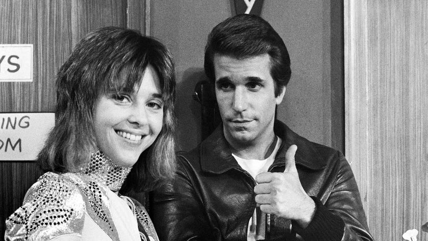 Suzi Quatro and Henry Winkler on set