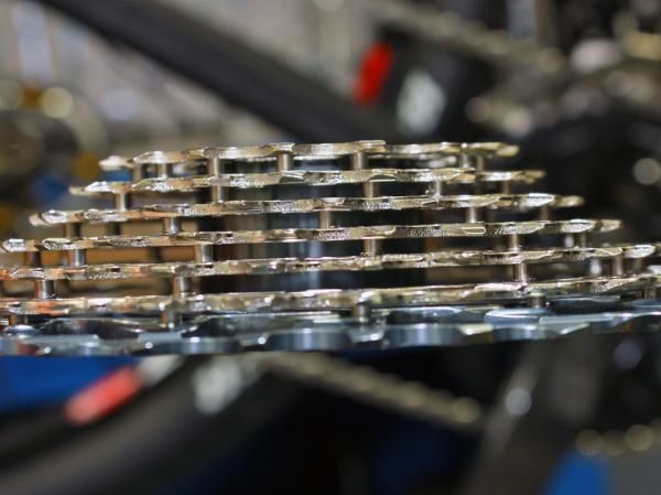 The steel pin construction of the upcoming XG-1080 cassette leaves gobs of room for drivetrain-clogging mud to pass through.