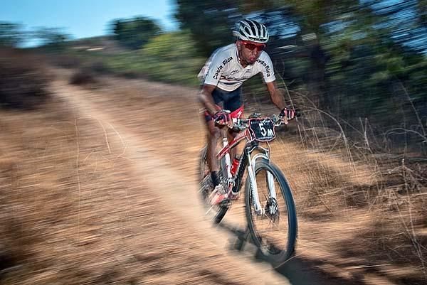 Manual Prado (Sho-Air/Specilaized) on his way to a fifth place finish after a disappointing flat tire.