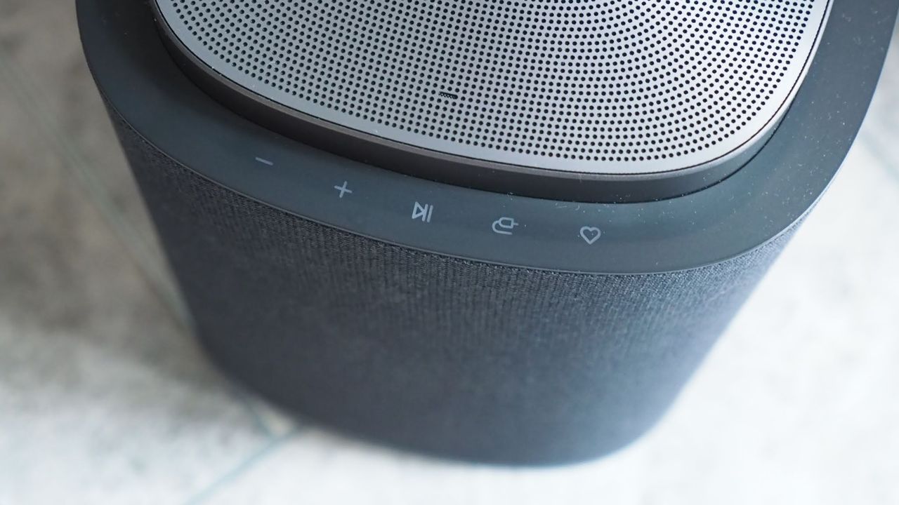 LG Sound Suite M7 speaker review