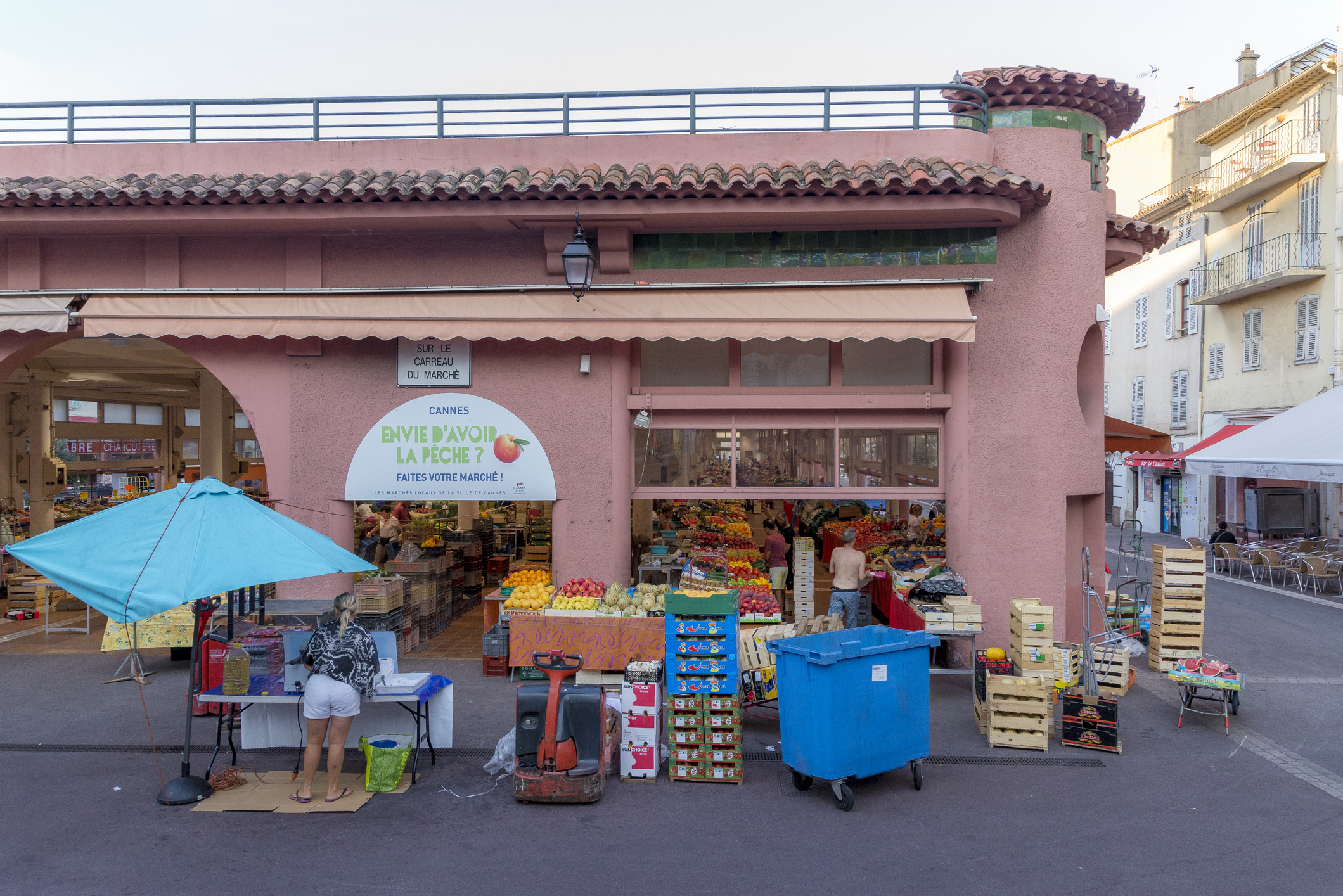 cannes forville market
