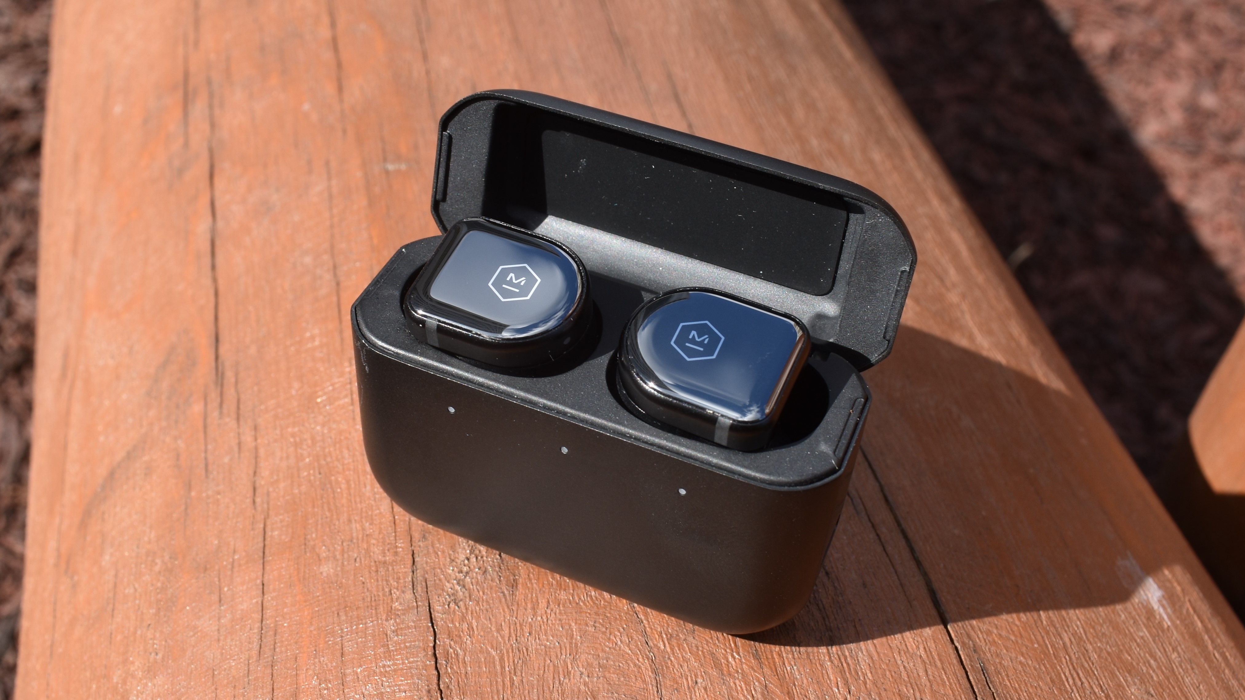 Best noise-cancelling earbuds: Master & Dynamic MW08