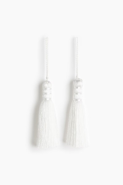 H&amp;amp;M 2-pack Christmas tassels