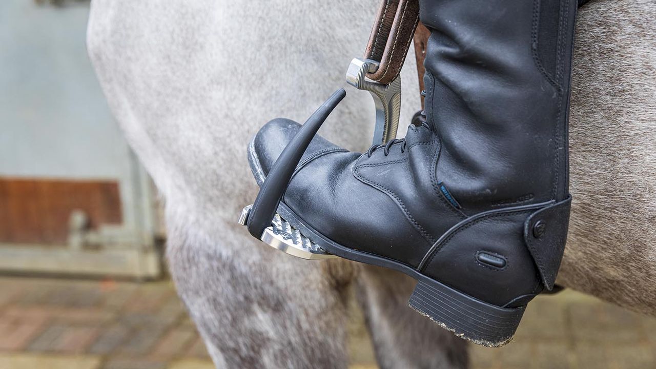 Jin Air stirrups review
