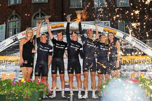 Rapha-Condor-Sharp took out the night's team classification.