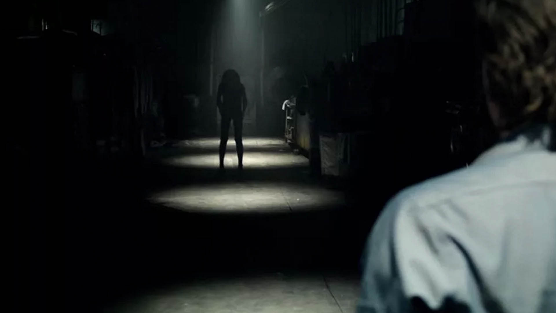 A screengrab from Lights Out.