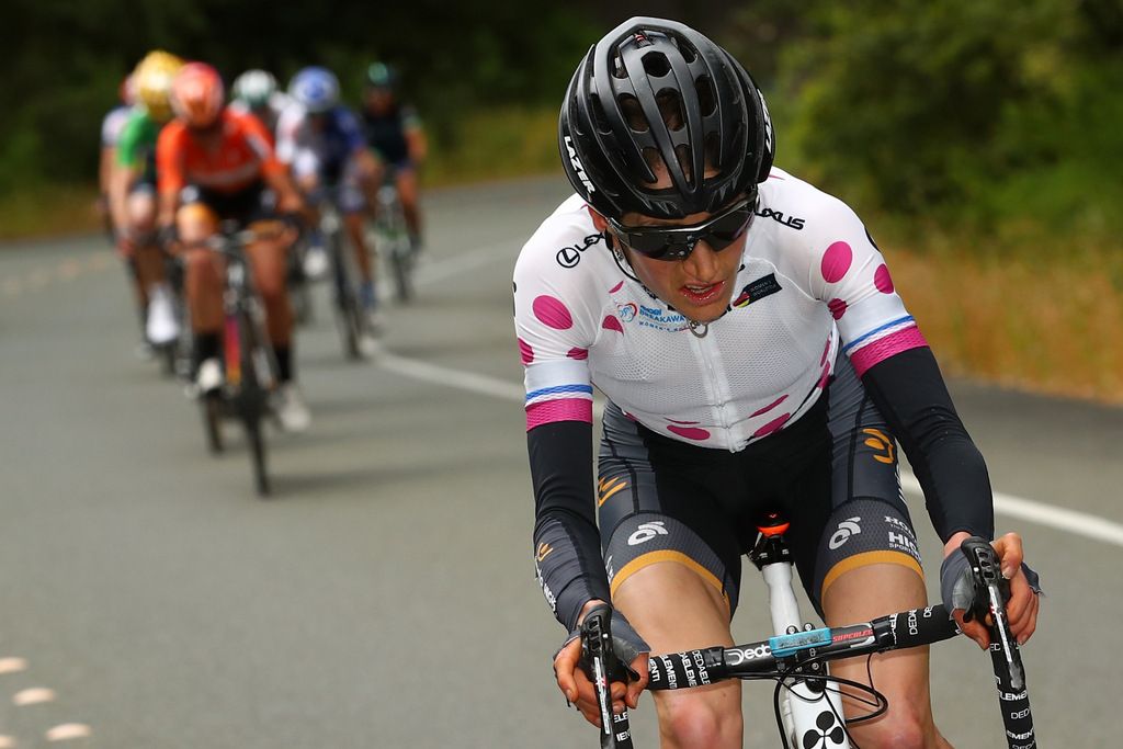 KOM leader Mara Abbott (Wiggle High5) attacks
