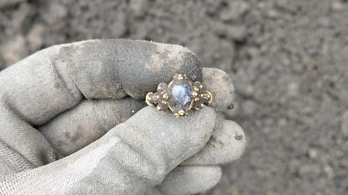Medieval gold ring with dazzling blue gemstone discovered in Norway is a 'fantastically beautiful and rare specimen'