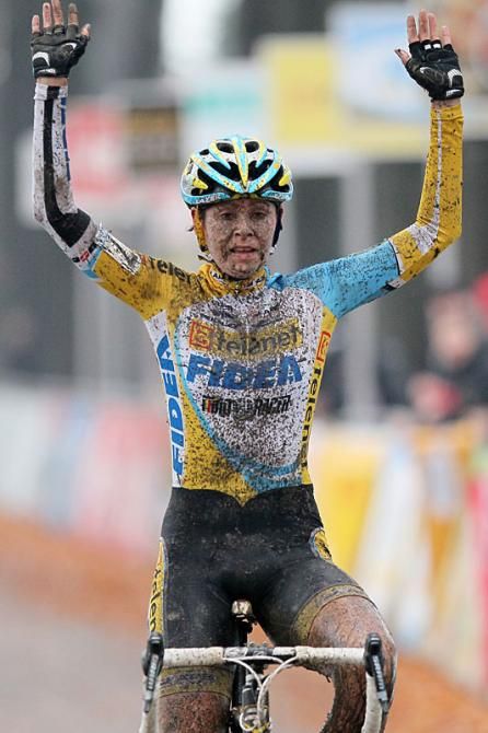 Nikki Harris (Young Telenet-Fidea) celebrates victory