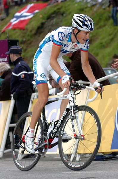 Arnold Jeannesson (FDJ) climbs into the lead of the young rider classification.