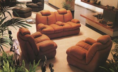 Navaho, The leather sofa presented at the 1977 Cologne Furniture Fair