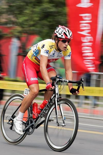 Race leader Adam Phelan (Drapac) defended his yellow jersey.