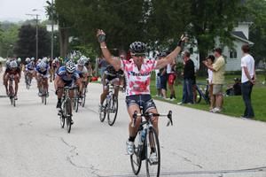 Laura Van Gilder takes the win