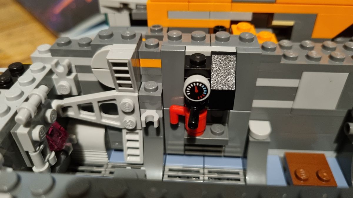 Lego Marvel The Guardians&rsquo; Ship (76193)_coffee machine close up_Andy Hartup
