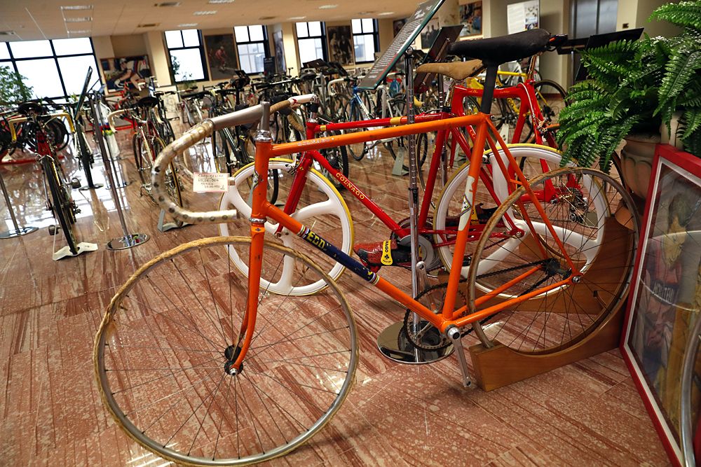 Eddy Merckx's Hour Record bike