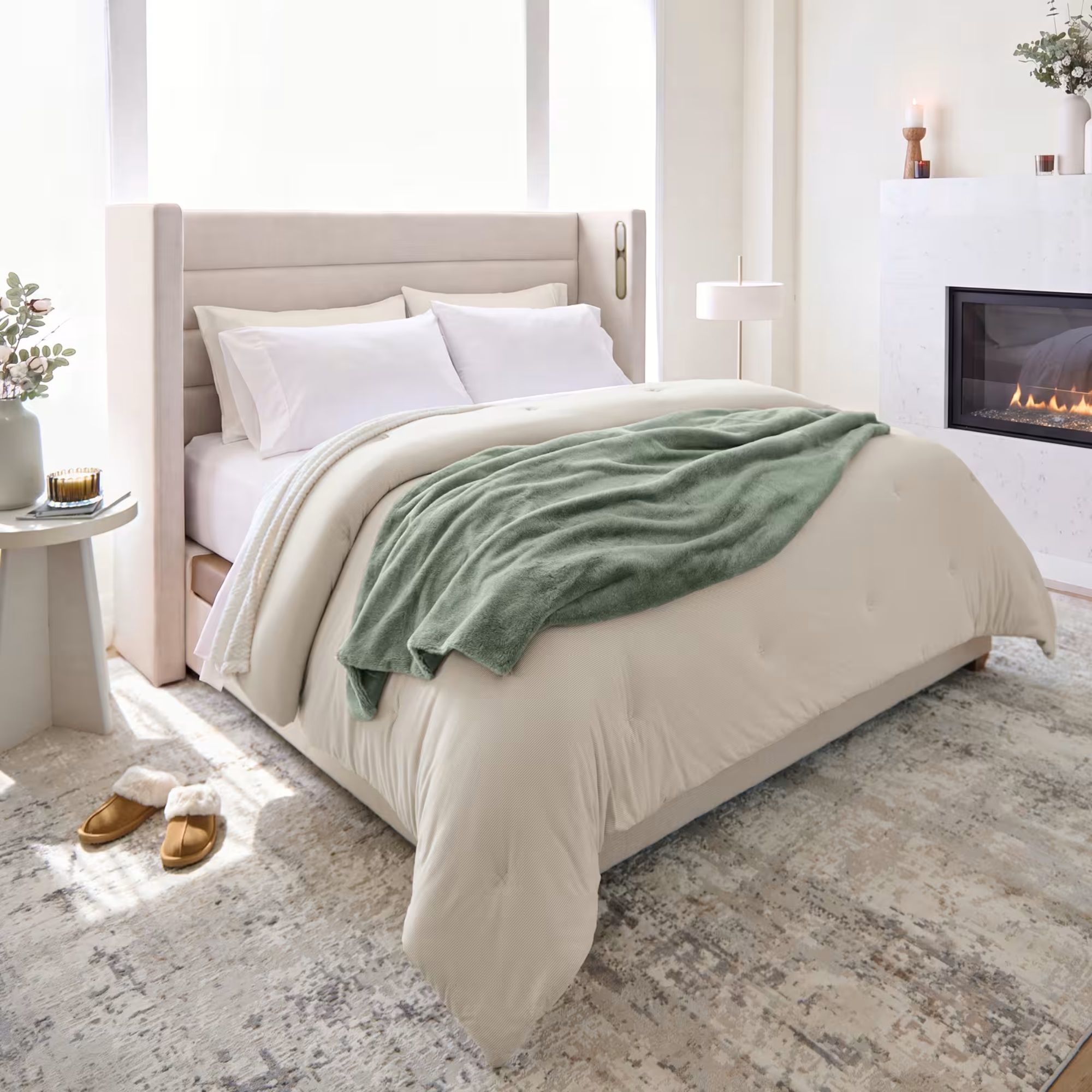 Sleep Number Classic Faux Fur Heathered throw blanket
