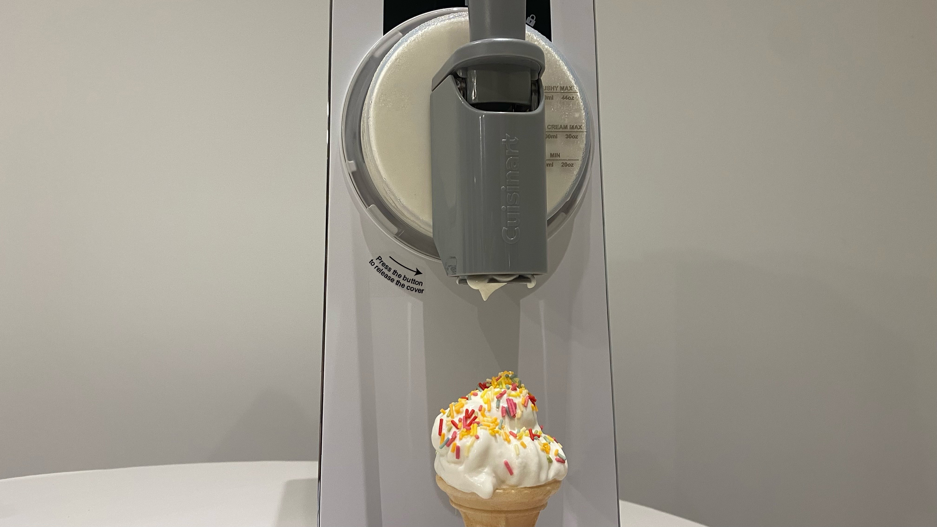 Testing the Cuisinart SoftServe machine FrostFusion at home