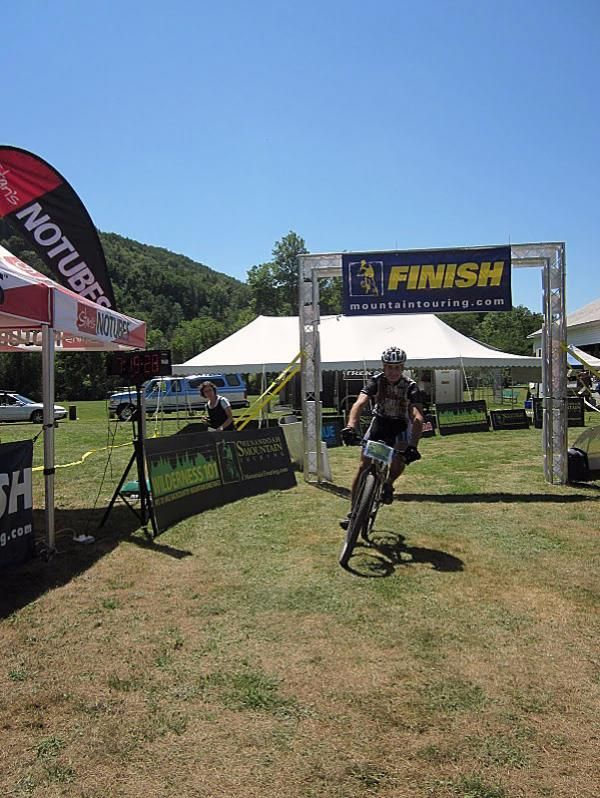 NUE Series Singlespeed Champion Gerry Pflug, (Salsa/Notubes/Pro Bikes) is 8th overall and first singlespeeder again.