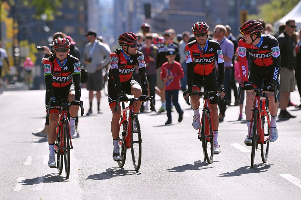BMC roll to the start line with Simon Gerrans in what was the last WorldTour race of his career