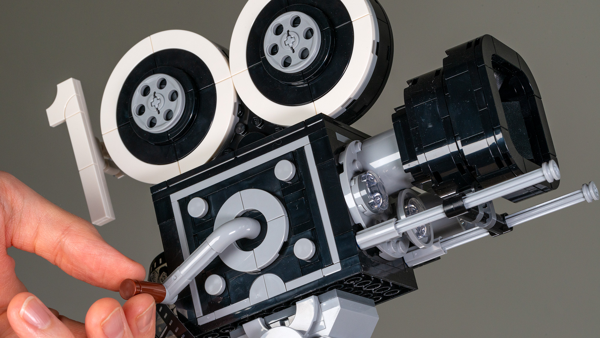 Lego Walt Disney Tribute Camera (43230) close up of the large-format camera with hand operating the crank