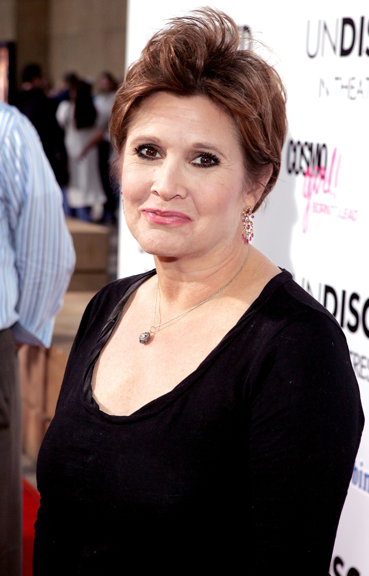 Carrie Fisher attends the 2005 Los Angeles premiere of Undiscovered