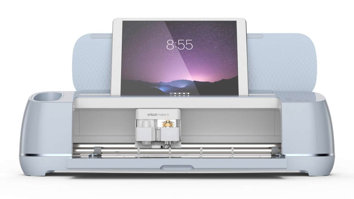Cricut and an Apple iPad