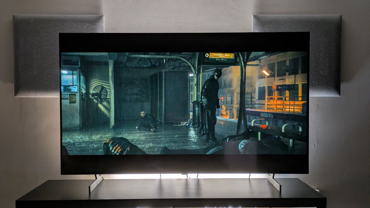 LG B6 OLED TV with a shot of Batman stood in a dark subway from The Batman. The B6 shows good contrast, but there is a sign of green tint
