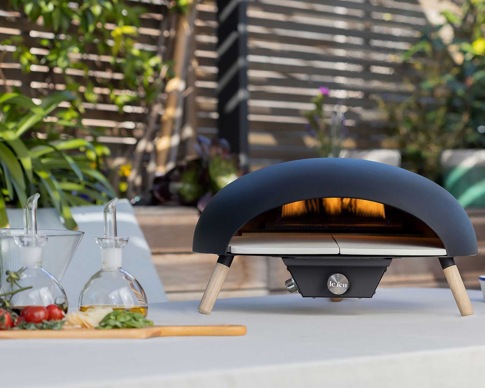 Gas vs woodfired pizza ovens top tips to help you choose Gardeningetc