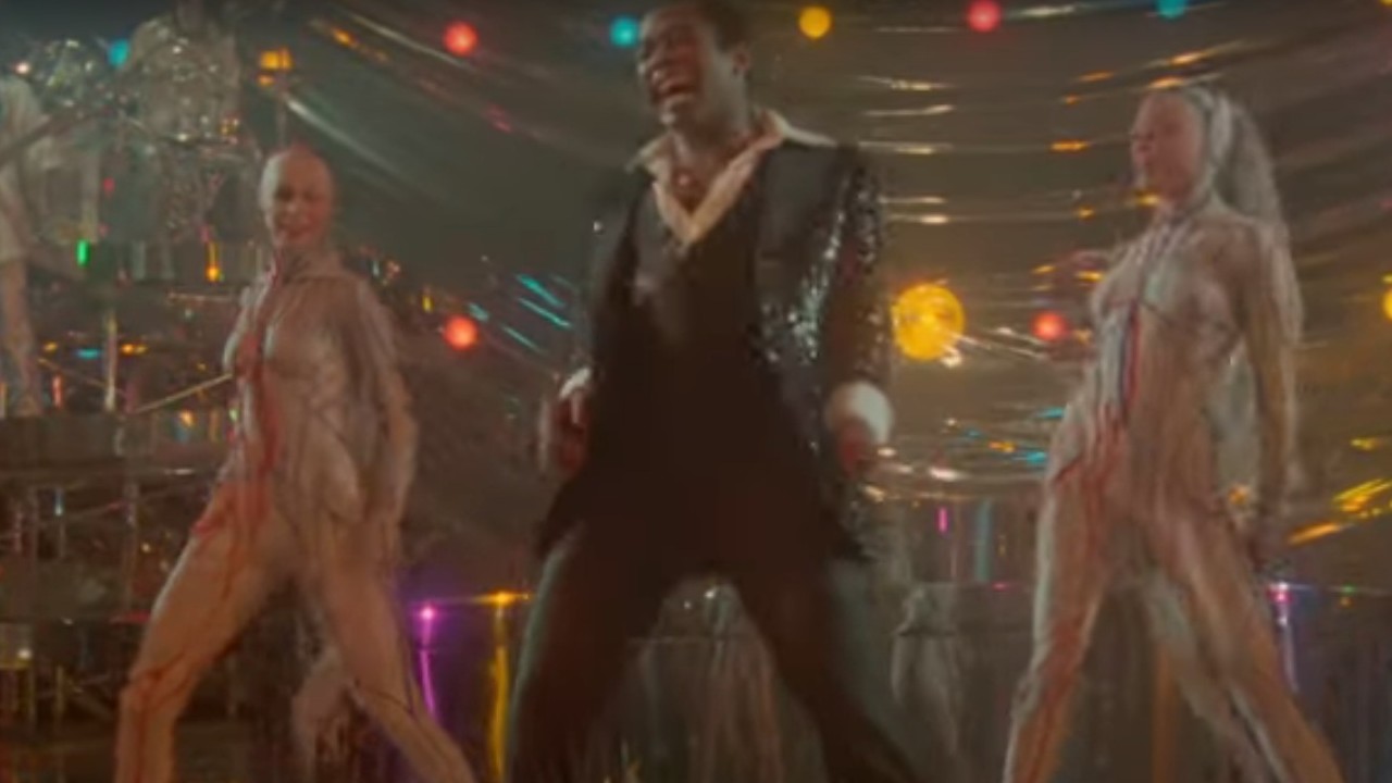Ben Vereen dancing with two women in All That Jazz