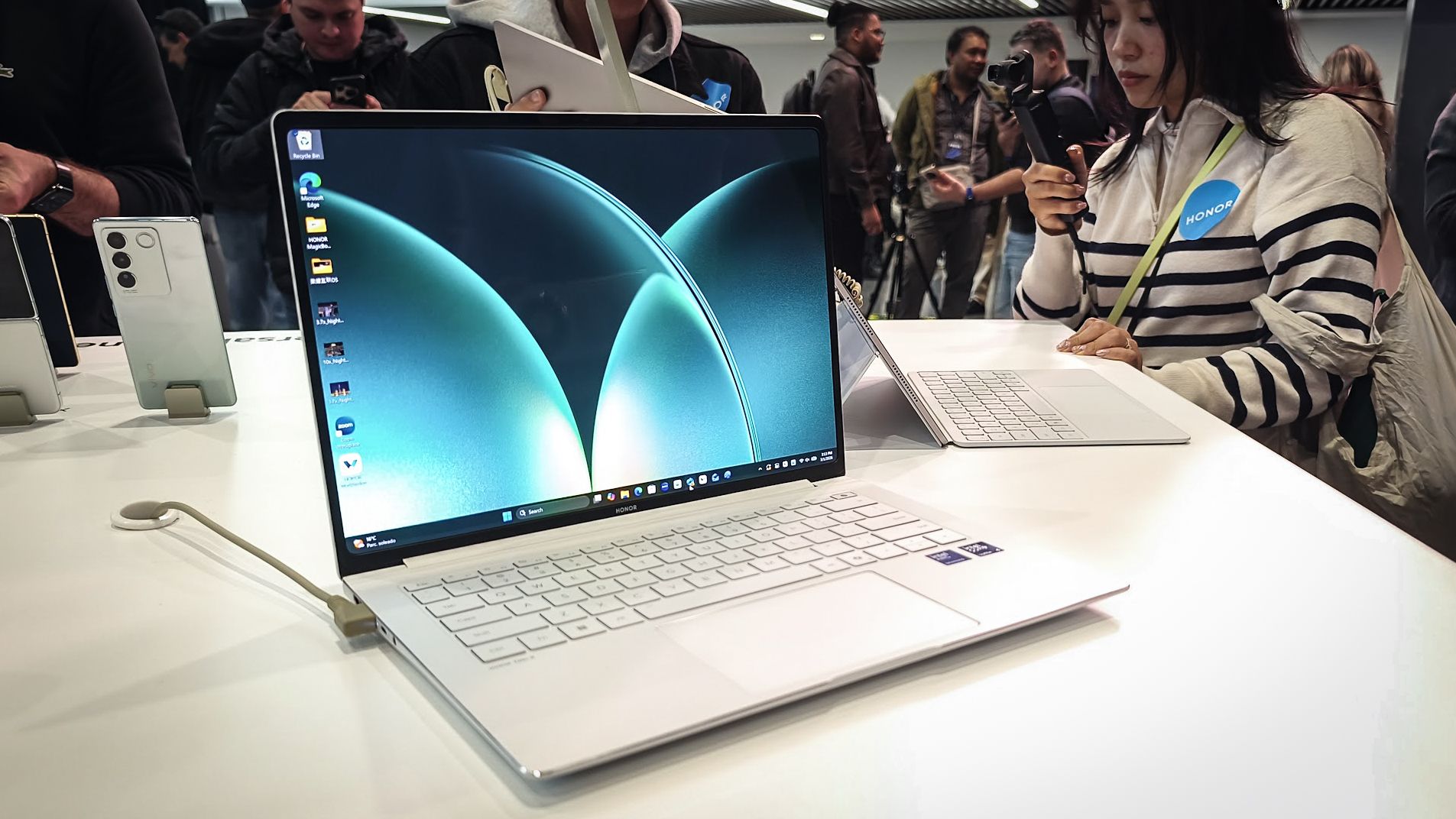 Honor MagicBook Pro 14