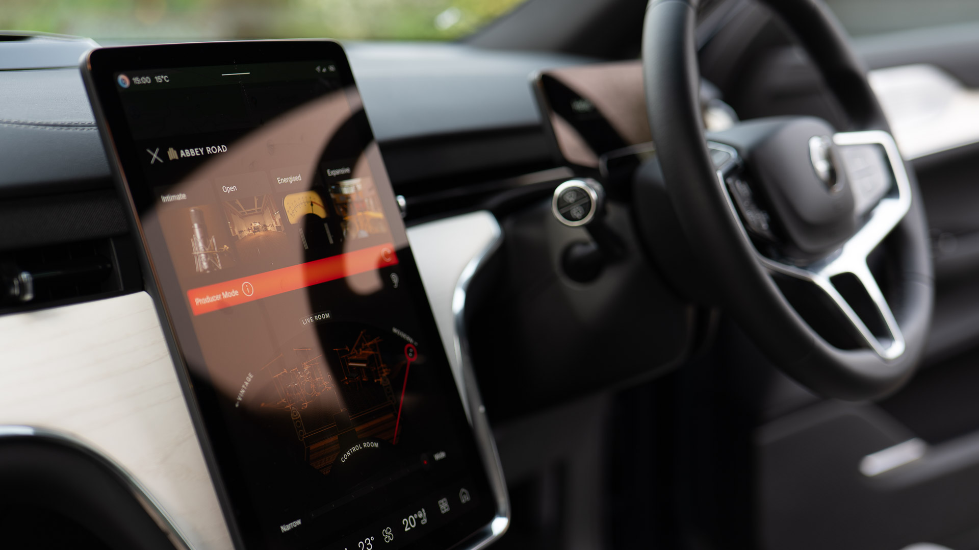 Volvo EX90 with Bowers &amp;amp; Wilkins sound