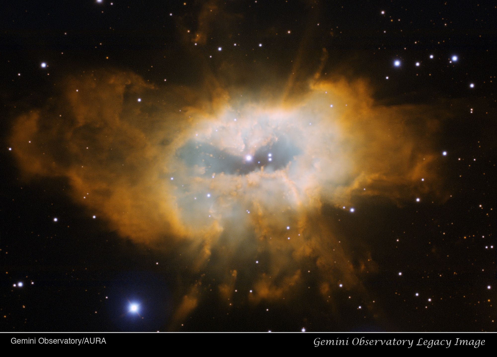 Mysterious Nebula Glows Bright in Telescope Photo | Space