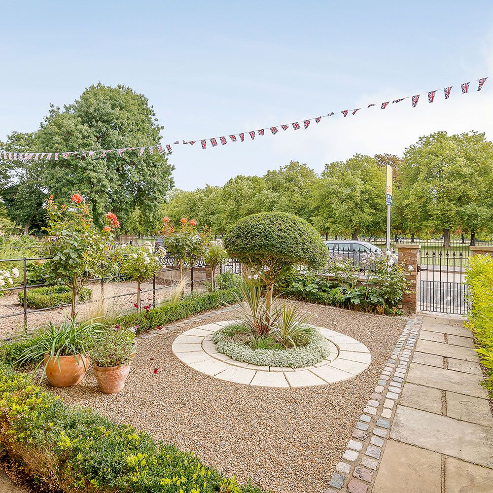 This house for sale on the Kings Road, Windsor, is close to Harry and