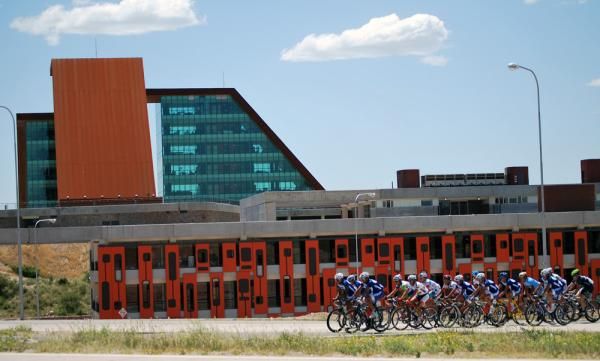 The peloton on stage 1