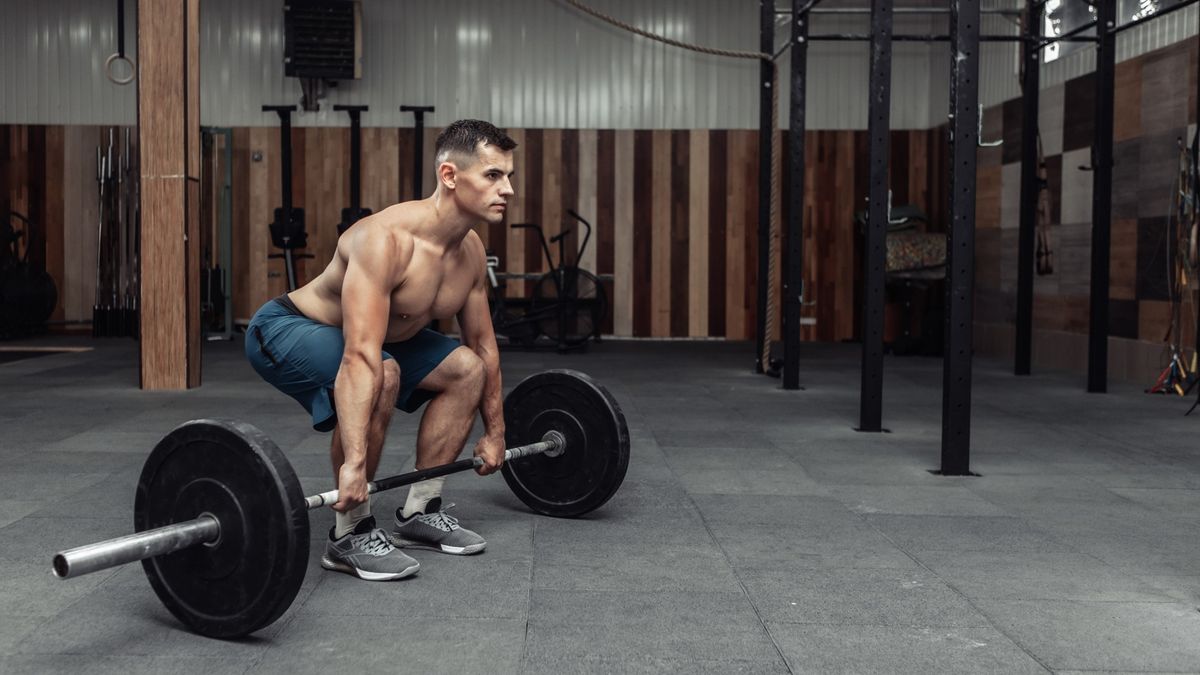 Should You Train the Deadlift on Back Day or Leg Day? What to Know for  Results and Recovery - Breaking Muscle